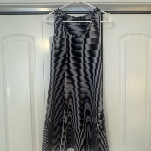 Southern Tide Dresses & Skirts - Southern Tide Black and White Striped Sleeveless Mini Dress ✨NWOT ✨